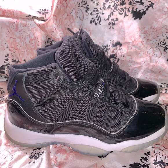 jordan 11s space jams